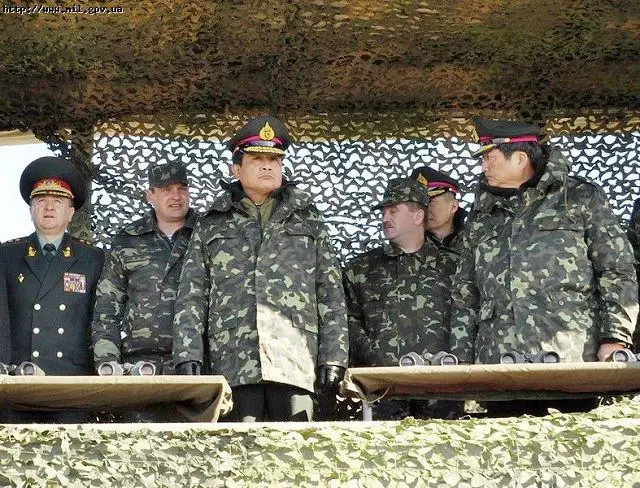Tuesday, March 20, 2012, a delegation from the Thai army headed by his Chief of Staff, attended a demonstration of the Ukrainian-made main battle tank T-84 Oplot in Ukraine.
