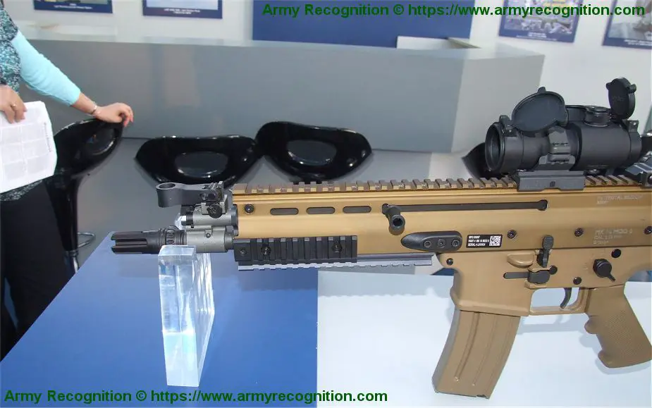 SCAR L Light 5 56mm assault rifle FN Herstal Belgian Belgium firearms manufacturer 925 005