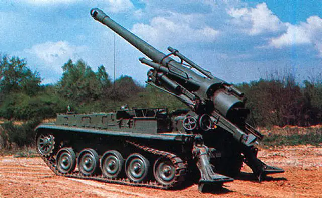 AMX Mk F3 self-propelled gun artillery technical data sheet information description intelligence identification pictures photos images France French Army