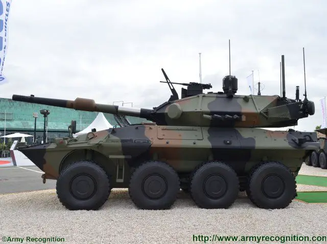 Newly developed Centauro II antitank vehicle rises at Eurosatory 2016 640 002