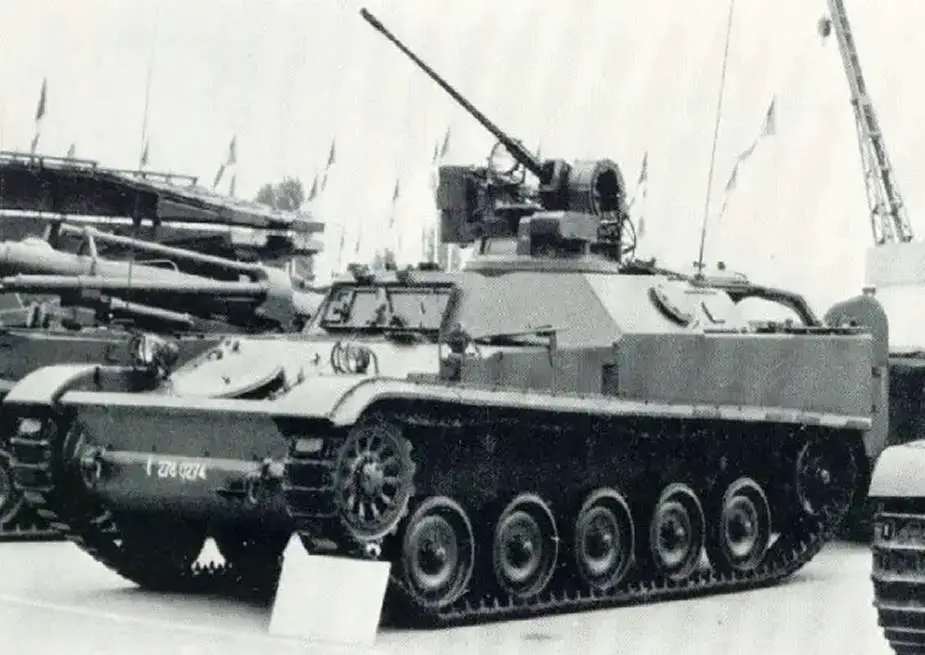 AMX 13 AIFV armored infantry fighting vehicle 925 001