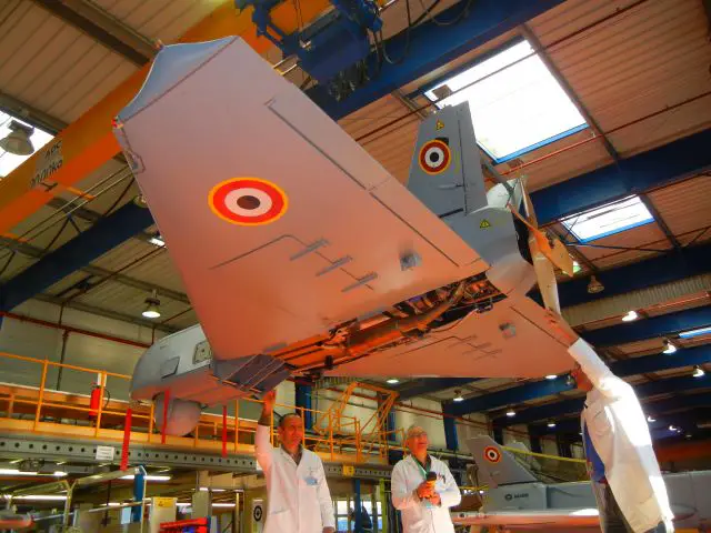 Sagem (Safran) recorded a new order at the end of December 2013 from French defense procurement agency DGA for five additional Sperwer tactical drones (including two on option), to be deployed by the French army. These drones will be delivered in 2015. 