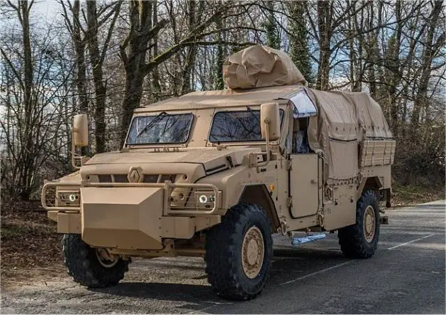 VLFS Vehicules Lourds Forces Speciale Special Forces Heavy Vehicle Renault Trucks Defense France French army 640 002