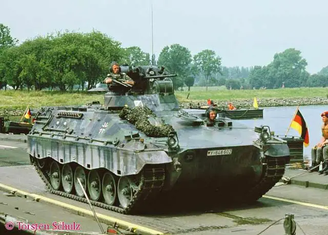 A total of 52 combat vehicles, consisting of 26 Leopard 2A6 main battle tanks and 26 medium-sized Marder 1A2 infantry fighting vehicles, will be shipped from the city of Unterluss following a brief ceremony early this week, which will be attended by Sjafrie Sjamsoeddin, Indonesia’s deputy defense minister, and Gen. Pramono Edhie Wibowo, retired Army chief of staff.
