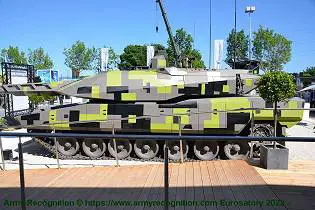KF51 Panther MBT Main Battle Tank Rheinmetall Germany left side view 001