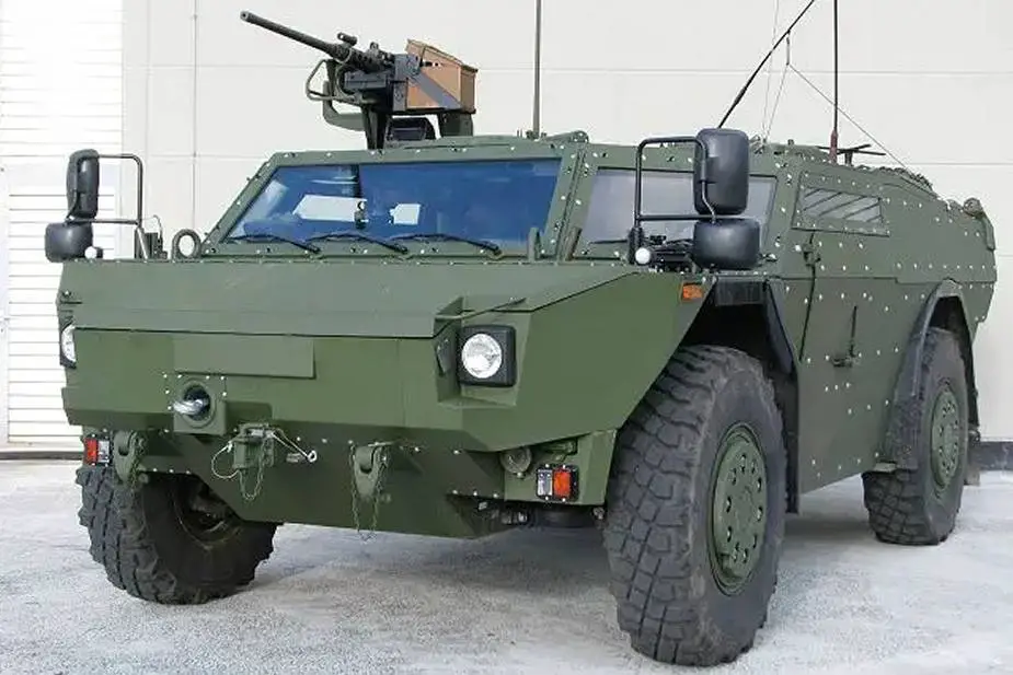 Fennek TACP Tactical Air Control Party 4x4 armoured vehicle Germany German army defense industry 925 001