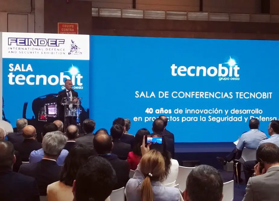FEINDEF 2019 Tecnobit Grupo Oesía Visiónica line of displays for airplanes and land vehicles