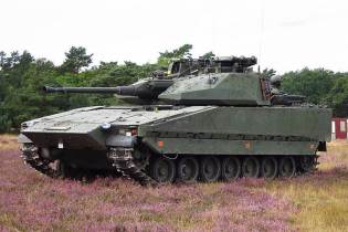 CV90 IFV Infantry Fighting Vehicle tracked armored BAE Systems Sweden left side view 001