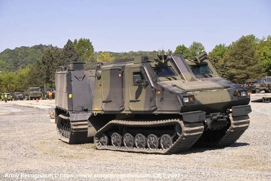 BvS10 Viking all terrain amphibious tracked armored vehicle UK Bae Systems 925 001