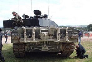 Challenger 2 main battle tank technical data sheet description information specifications intelligence identification pictures photos images British United Kingdom army 
