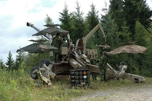 FH77 B05 L52 towed howitzer BAE Systems data sheet description information intelligence identification pictures photos images United Kingdom British.