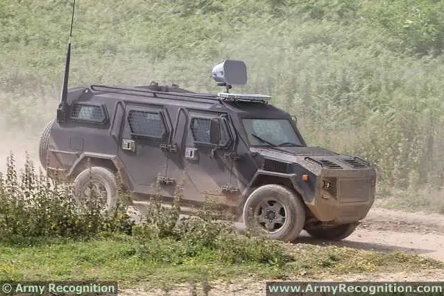 Cobra 4x4 APC Streit Group armored vehicle personnel carrier technical data sheet description information specifications intelligence identification pictures photos images personnel carrier British United Kingdom defence industry army military technology 