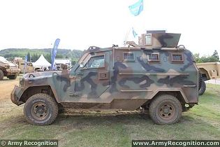 Cougar 4x4 APC light armoured vehicle personnel carrier Streit Group defence industry left side view 001