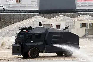Predator Streit Group riot control water cannon armoured vehicle technical data sheet specifications description information intelligence identification pictures photos images personnel carrier Europe European defence industry army military technology 