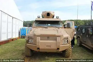 Spartan 4x4 LAV Light Armoured vehicle personnel carrier Streit Group defence industry military technology front side view 001