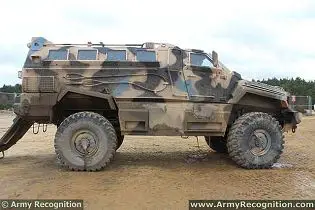 Typhoon MRAP 4x4 armoured Mine Resistant Ambush Protected vehicle Streit Group defence industry right side view 001