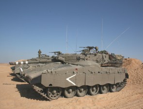 Merkava 2 II main battle tank Israeli army Israel pictures technical data sheet description identification 