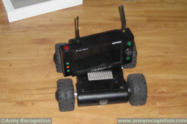The second member of the KADDB robotic vehicles is the mini UGV, whose earlier version is in use with the Jordanian Police – EOD Unit. Is it a remote-controlled mini-unmanned guided vehicle, with 2x4 movement.