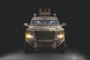 Titan DS 4x4 APC armored personnel carrier INKAS UAE front view 001