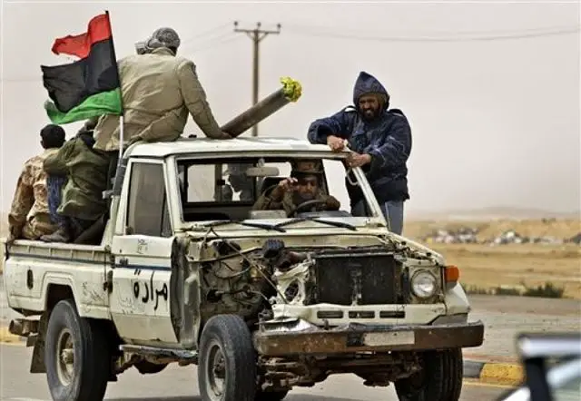 De CBSNEWS – Le Etats Unis pourraient considérer l’envoi d’une force terrestre en Libye, dans le cadre d’une mission internationale pour aider et les rebelles, en accord avec les opérations militaires de l'OTAN.