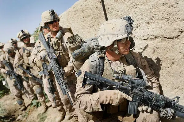 Les Etats Unis vont renforcer leur présence militaire en Afghanistan, en envoyant 1.400 marine supplémentaires. Ces soldats seront déployés dans le sud du pays, dans le cadre de missions de combat contre les talibans de la région.