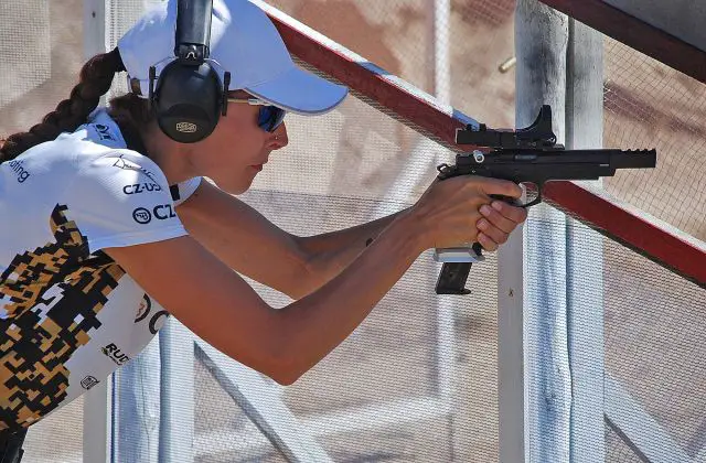 International Championship of Canada in IPSC shooting was held last week in Vancouver. Andrej Hrnciarik fought the gold medal in PRODUCTION Division, Martina Šerá stood on the winner’s podium for gold in OPEN Division in Ladies Category.