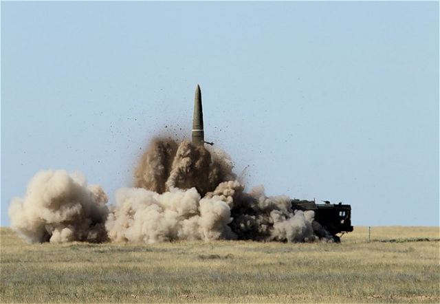 Defense Minister of Armenia Seiran Oganian reports that in 2014 Armenian army will receive super precise long-range missile systems. Earlier, Armenian and Russian mass media reported frequently that Armenia received and was going to deploy Russian systems Iskander-M soon. 