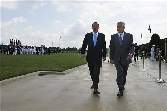 Defense Secretary Chuck Hagel welcomed Australian Prime Minister Tony Abbott at the Pentagon this morning with a full-honors ceremony followed by what Pentagon Press Secretary Navy Rear Adm. John Kirby called a productive discussion on future defense cooperation between the United States and Australia.