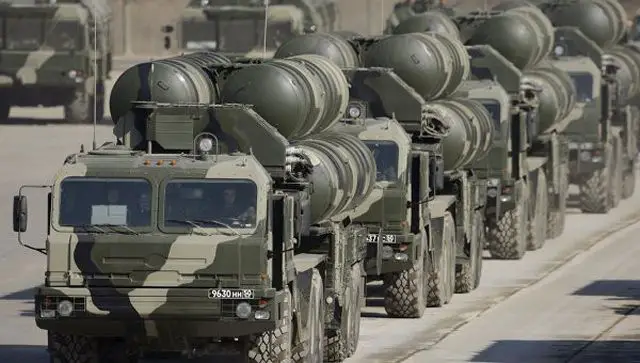 Russia’s Defense Ministry will receive a complete set of S-400 Triumf air defense systems on October 10, prior to the scheduled date, the Russian defense concern Almaz-Antey’s press service said on Thursday. Russian troops will receive the air defense systems on the single acceptance day at the Kapustin Yar training range, near Astrakhan, Volga Region, the press service said.