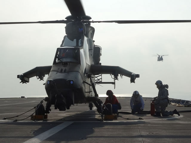 Three helicopters of the Spanish Army Airmobile Forces (Fuerzas Aeromóviles del Ejército de Tierra or FAMET) - a CH-47D Chinook, a Cougar and a Tigre held on 4 December, landing and takeoff trials on the deck of the Mistral-class LHD Dixmude of the French Navy. This training exercise took place during the vessel's approach of Barcelona's port.