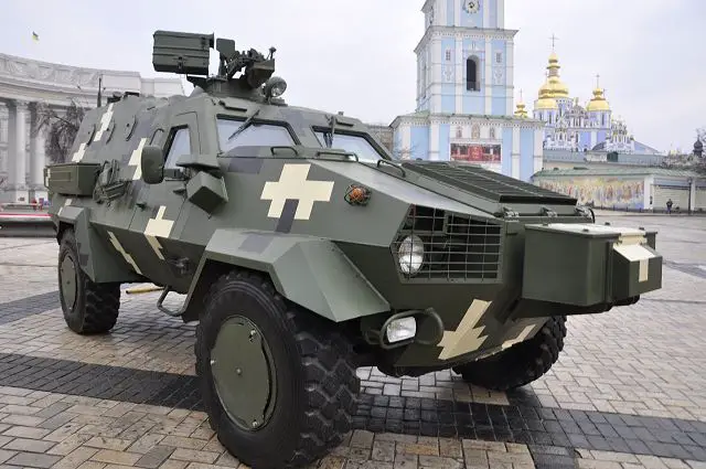 Ukrainian-made 4x4 armoured vehicle Dozor-B ready to enter in service with Ukrainian army 640 001