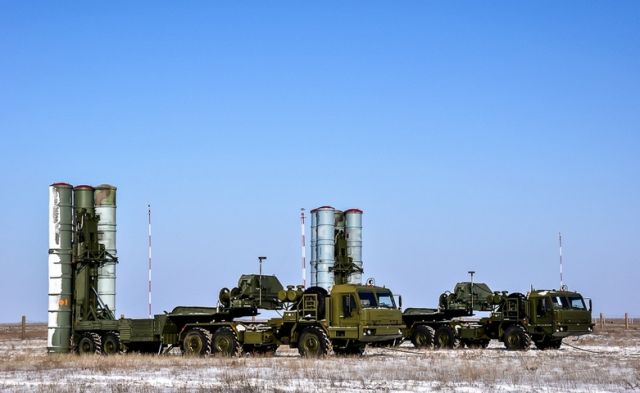 The Russian Baltic Fleet's air defense force repelled an airstrike using S-300 air defense systems, the Western Military District's press service announced. "The opposing force's aircraft have been successfully destroyed with a volley of S-300 anti-air missiles," the release states. 