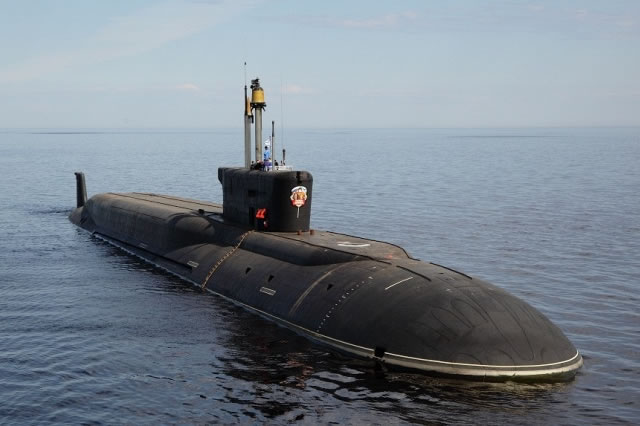 Russia’s new Borei class strategic nuclear-powered submarine (Project 955 SSBN) Vladimir Monomakh completed the first voyage on Monday from Severodvinsk to the main base of the Northern Fleet’s submarine forces at Gadzhiyevo in Northwest Russia in the Murmansk region. Spokesman for the Northern Fleet Vadim Serga told Russian state owned news agency TASS that the voyage passed normally.