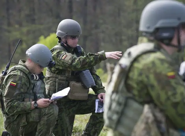 Lithuania sends first team of instructors in Ukraine 640 001