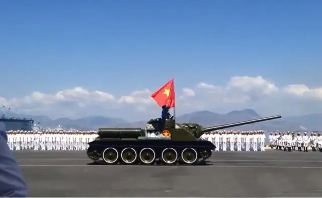 The old Soviet-made SU-100 tank killer still in service with the Vietnamese armed forces 640 002