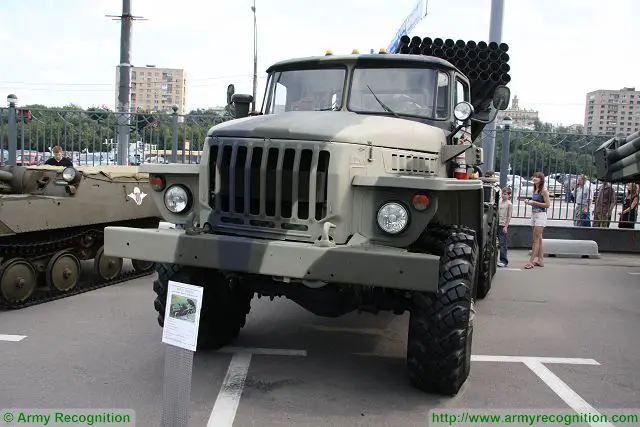 Russian army Western military district receives 12 new BM-21 122mm MLRS based on Ural-4320 640 001