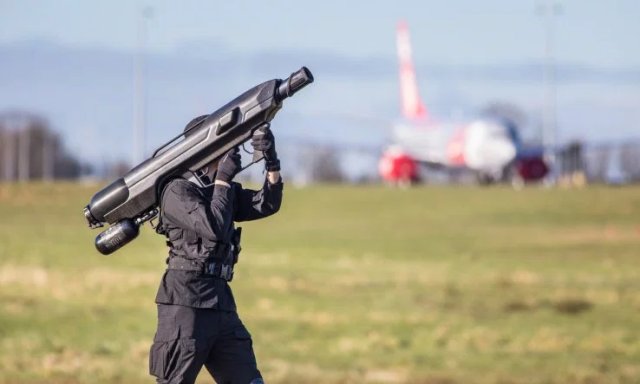 British company Open Works Engineering unveils SkyWall100 anti drone cannon 640 001