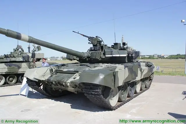 Syrian-forces-started-to-use-Russian-T-90A-MBT-in-addition-to-the-T-72-in-duty-640-001