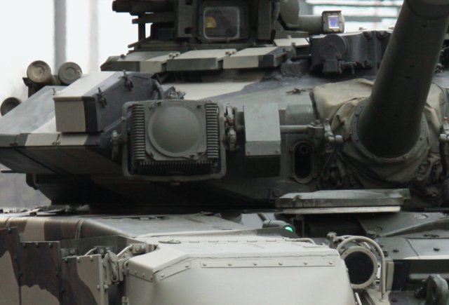 Algerian T-90 tanks receive Shtora-1 jammer 640 002