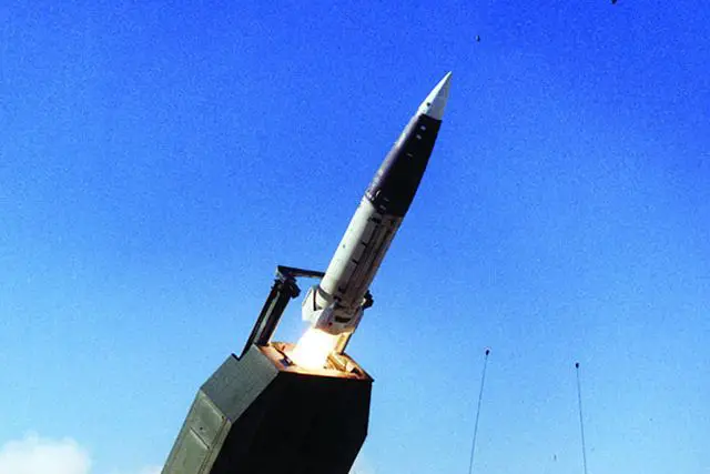 Lockheed Martin TACMS missile completed successful first flight test from HIMARS rocket launcher 640 001