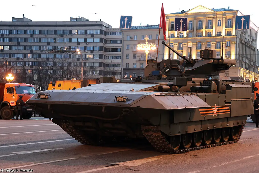 Armata based Combat Vehicles to be equipped with surveillance drones 640-001
