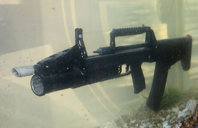 Russian divers to be equipped with the ADS Amphibious Assault Rifle 640 001