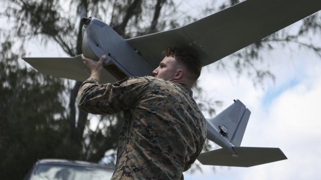 US Marines have tested the RQ 20 Puma Unmanned Aerial System in Hawaii 640 001