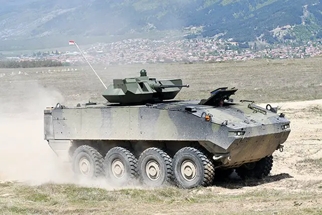 The PIRANHA Infantry Fighting Vehicle (IFV), a member of the PIRANHA family of vehicles, was officially presented on April 27th at the Military polygon Tylbeto near the city of Kazanlak in Bulgaria. The Military Unit Tylbeto in Kazanlak hosted the vehicle demonstration event, with a broad military audience, state officials and authorities and local industry in attendance.