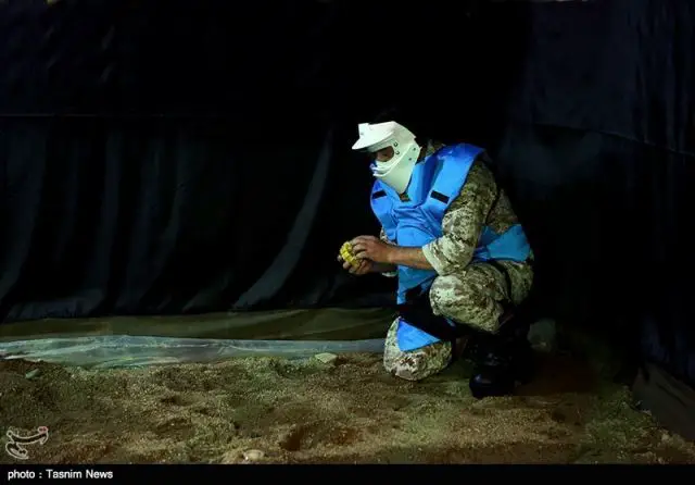 Iran’s defense minister on Tuesday unveiled a homegrown system that simulates conditions in a minefield, used for training demining teams. Brigadier General Hossein Dehqan unveiled the domestically developed simulator on the sidelines of a conference in Tehran marking the International Mine Awareness Day.