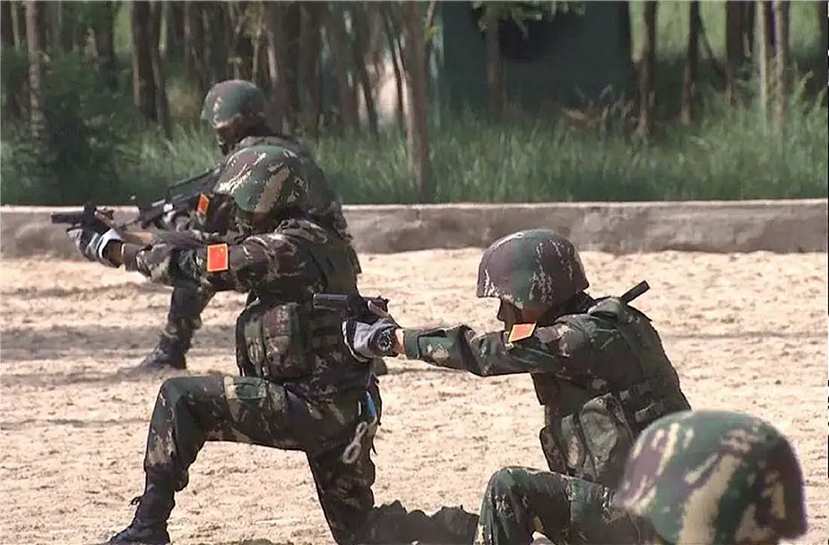 Chinese Special Forces equipped with digitalized individual soldier individual gear system 925 001