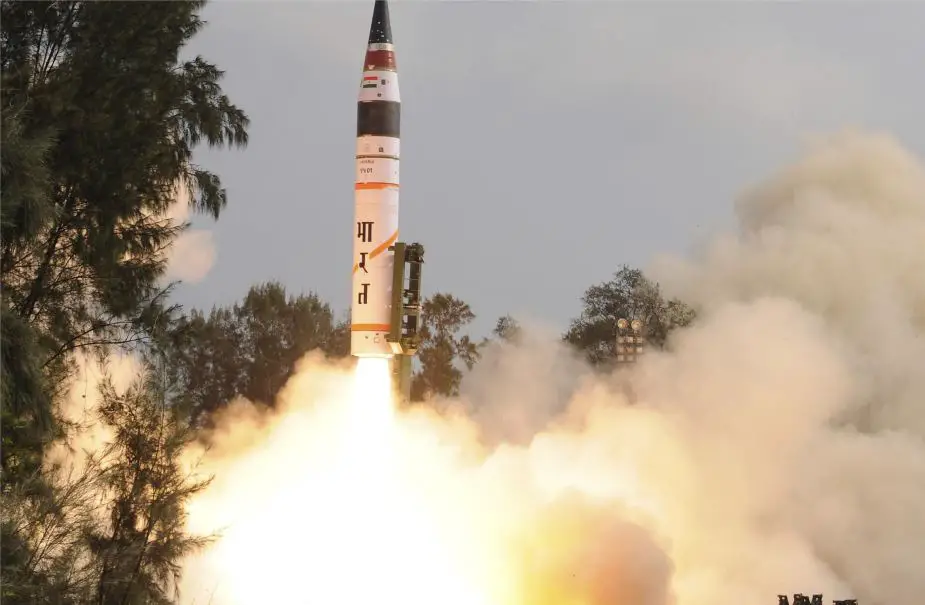 Last week India has test fires Agni 1 and Prithvi II ballistic missiles 925 001