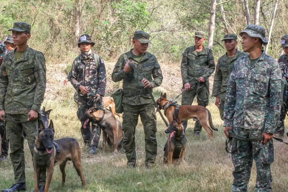 US Philippine Armies exchange best techniques for training working dogs