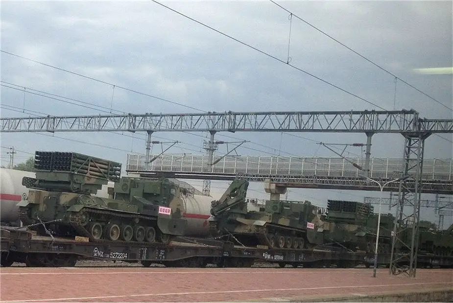 New Chinese army PHZ 11 122mm MLRS Multiple Launch Rocket System on tracked chassis 925 002