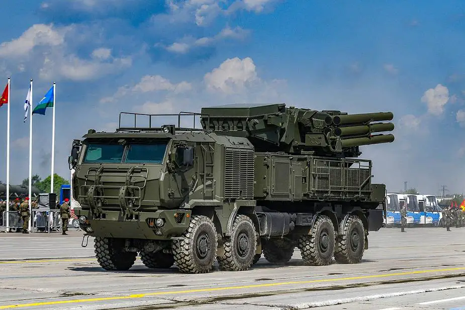 Pantsir SM short range cannon missile air defense system Russia victory day military parade 2020 001